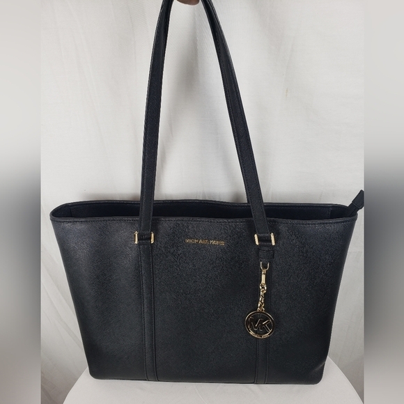 Michael Kors Black Large Tote/Laptop Carrier - Picture 2 of 11